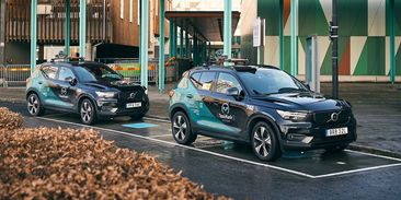 Volvo hledá pohodlnější dobíjení elektromobilů: otestuje bezdrátové řešení