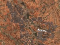 Téměř polovina světové kapacity už patří obnovitelným zdrojům, táhnou hlavně soláry