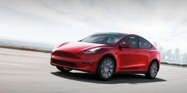 Elon Musk představil elektrické SUVčko i radikálně novou strategii Tesly