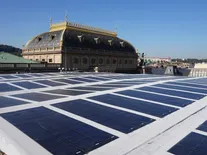 Střešní fotovoltaika v památkové zóně je veřejný zájem, uznal soud