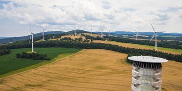 Osm z deseti Čechů podporuje větrníky, třetina čeká zhoršení dopadů klimatické krize