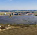 Česko má nový velký solární park. Pokryl by spotřebu všech domácností v Příbrami