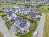 Blokovaná kapacita sítí zdražuje elektřinu. Energetika řeší spekulativní žádosti
