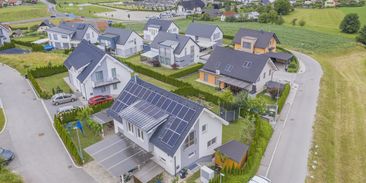 Blokovaná kapacita sítí zdražuje elektřinu. Energetika řeší spekulativní žádosti