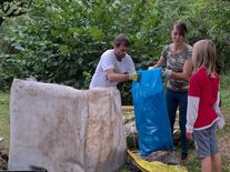 Děti v hlavní roli: 21 tun odpadu pryč a kuriózní nálezy v křoví