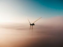 Bez OZE bude Česko za pár let bez elektřiny. Větrníky a soláry nás můžou udržet mezi exportéry energie